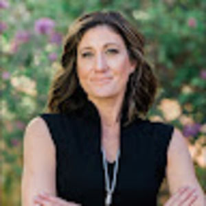 Meet your Posher, Cassandra